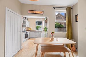 Dining Room- click for photo gallery